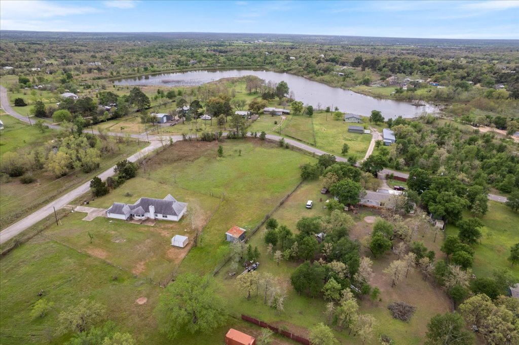 182 W Lake Front Drive , Cedar Creek, TX, 78612 | 4724904 | Realty Texas LLC