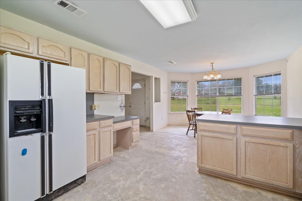 182 W Lake Front Drive , Cedar Creek, TX, 78612 | 4724904 | Realty Texas LLC