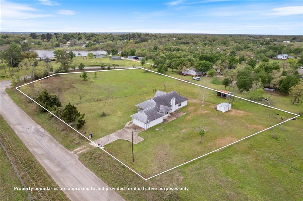 182 W Lake Front Drive , Cedar Creek, TX, 78612 | 4724904 | Realty Texas LLC