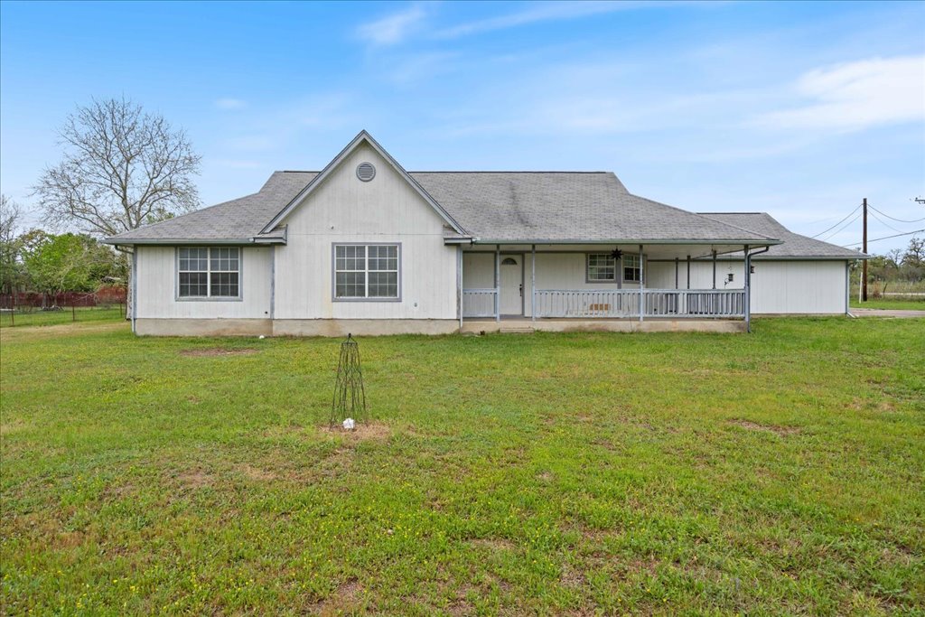 182 W Lake Front Drive , Cedar Creek, TX, 78612 | 4724904 | Realty Texas LLC