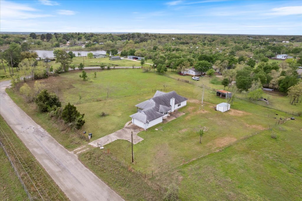 182 W Lake Front Drive , Cedar Creek, TX, 78612 | 4724904 | Realty Texas LLC