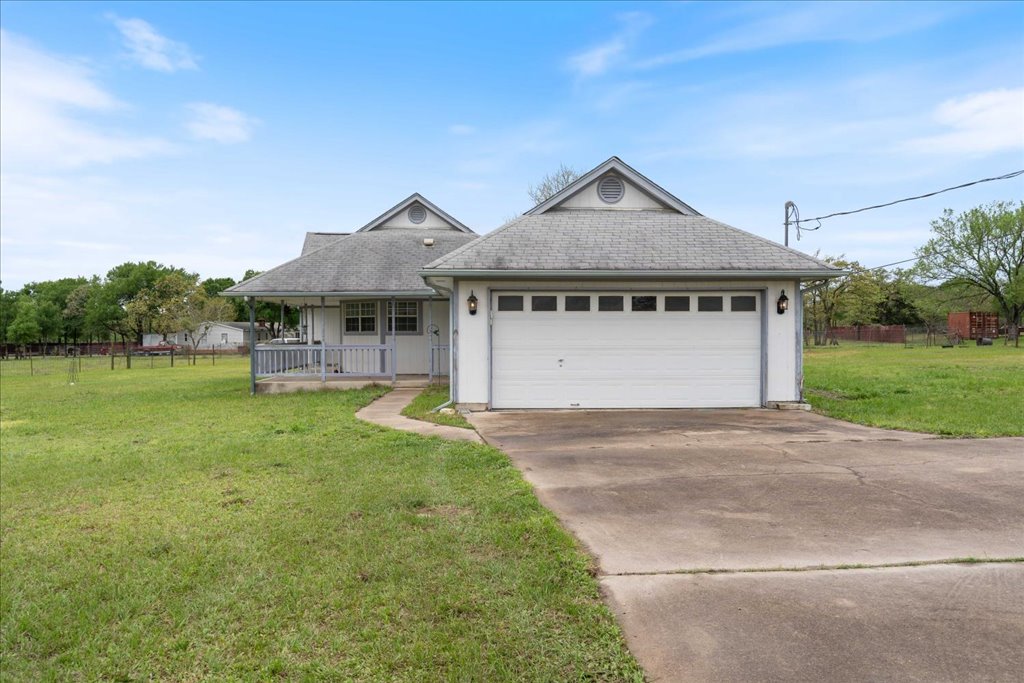 182 W Lake Front Drive , Cedar Creek, TX, 78612 | 4724904 | Realty Texas LLC