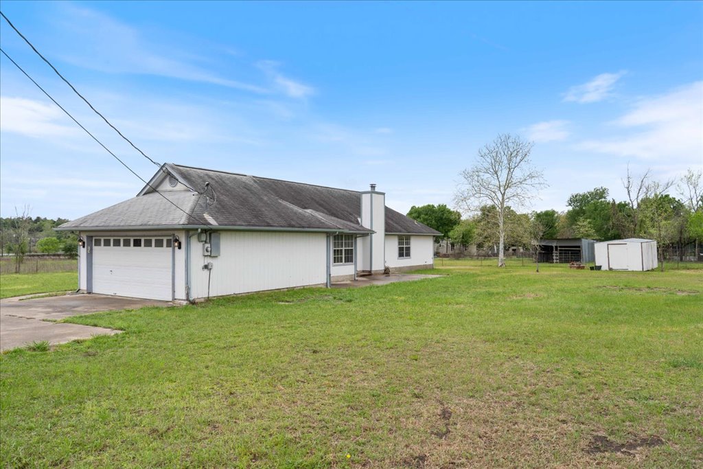 182 W Lake Front Drive , Cedar Creek, TX, 78612 | 4724904 | Realty Texas LLC