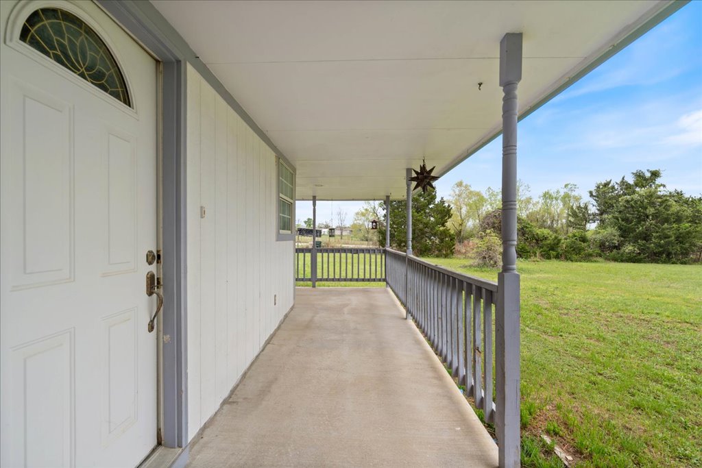 182 W Lake Front Drive , Cedar Creek, TX, 78612 | 4724904 | Realty Texas LLC