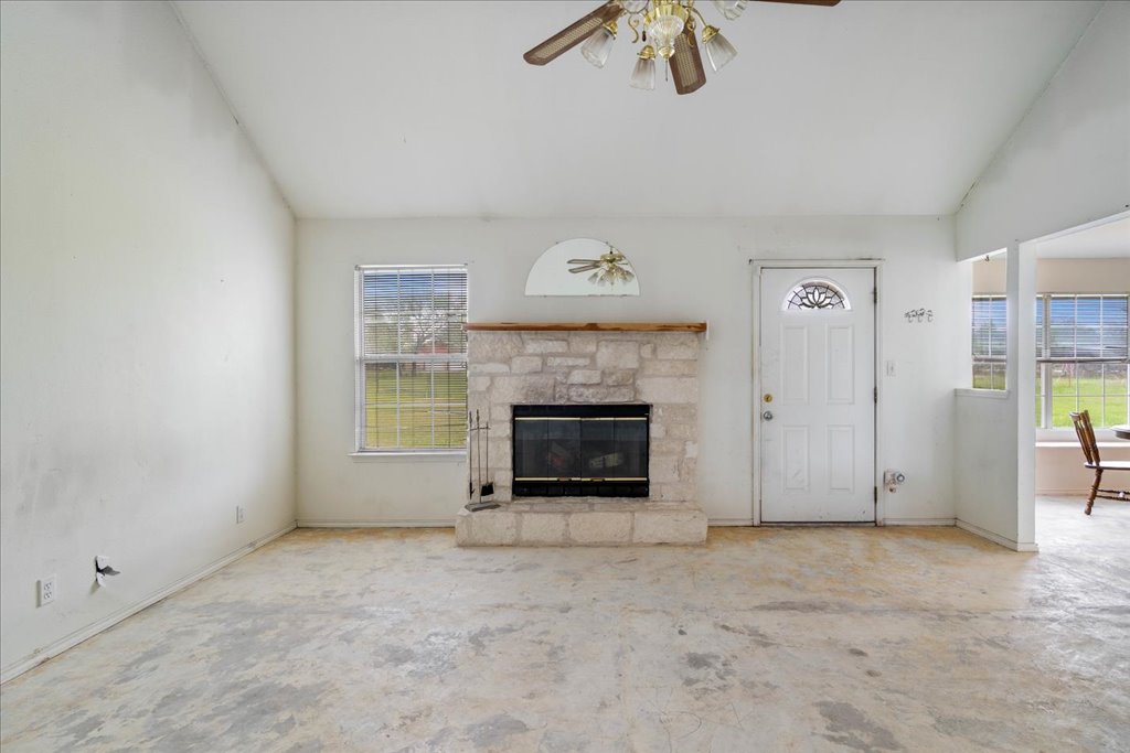 182 W Lake Front Drive , Cedar Creek, TX, 78612 | 4724904 | Realty Texas LLC
