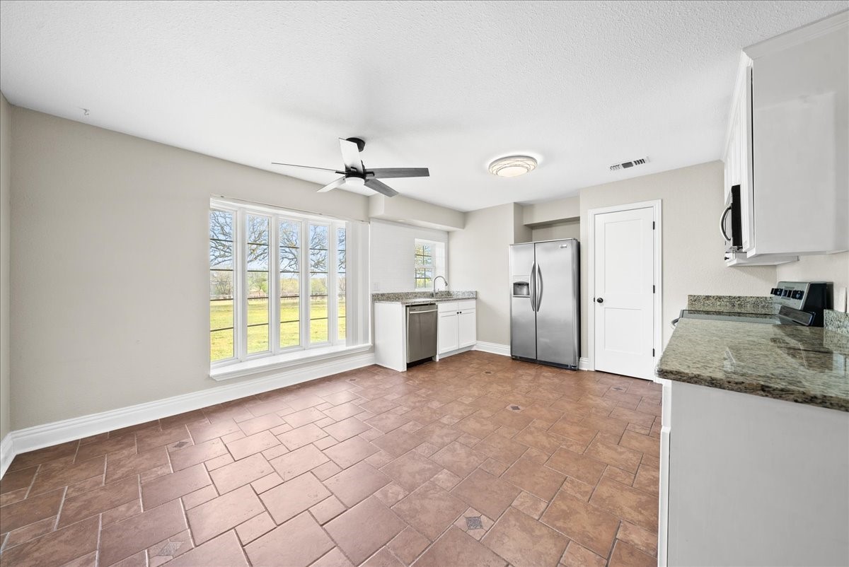 1284 E Jeter Road , Bartonville, TX, 76226 | 20886160 | Realty Texas LLC