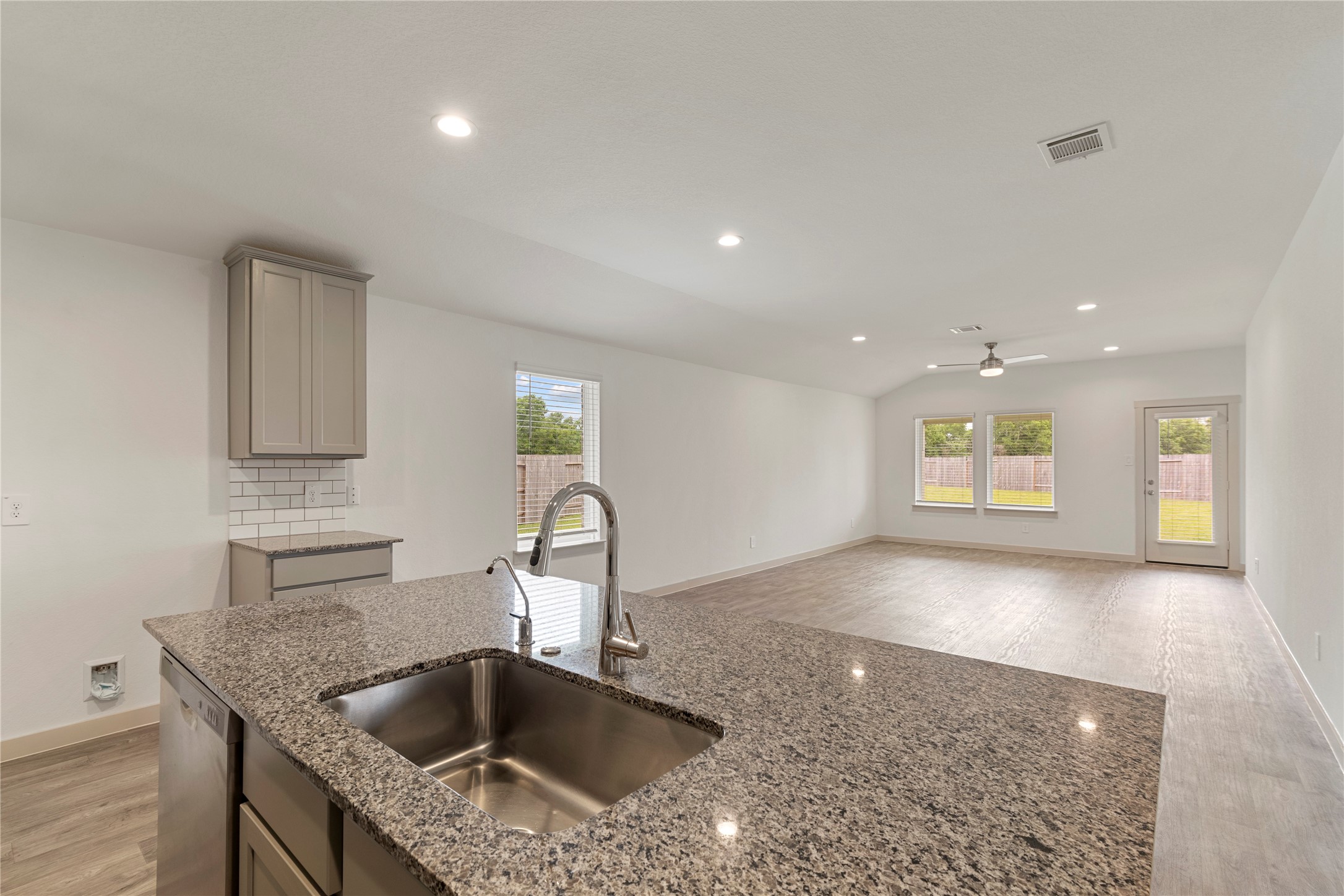 1203 Truckee River Drive , Rosharon, TX, 77583 | 85245071 | Realty Texas LLC