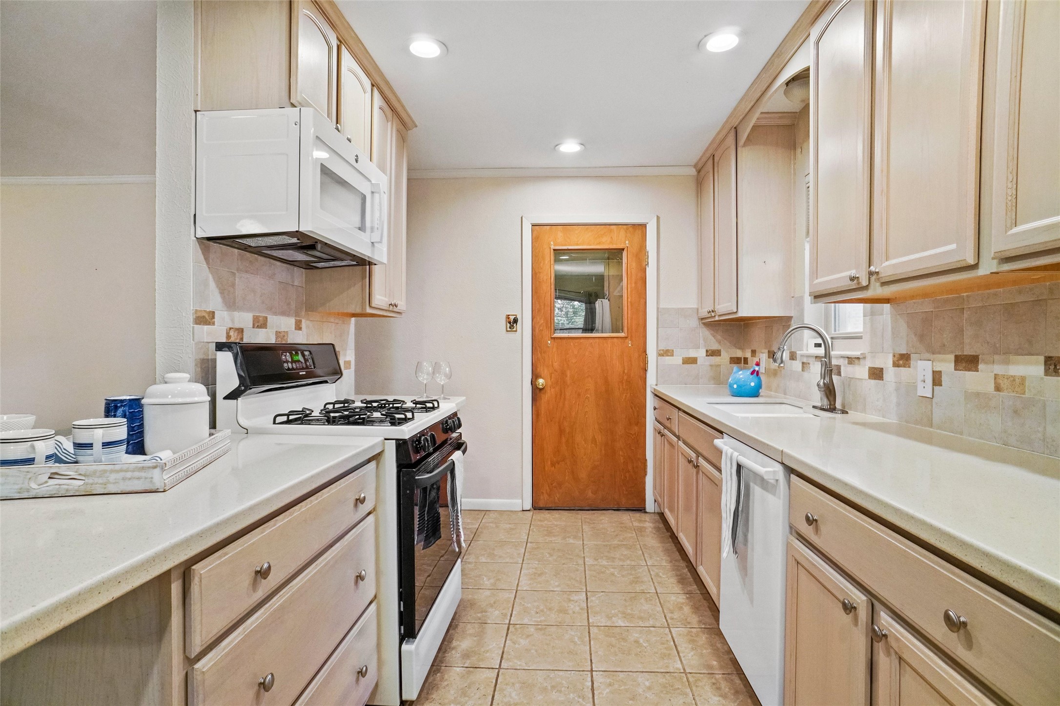 505 Oakwood Drive , Euless, TX, 76040 | 20884809 | Realty Texas LLC