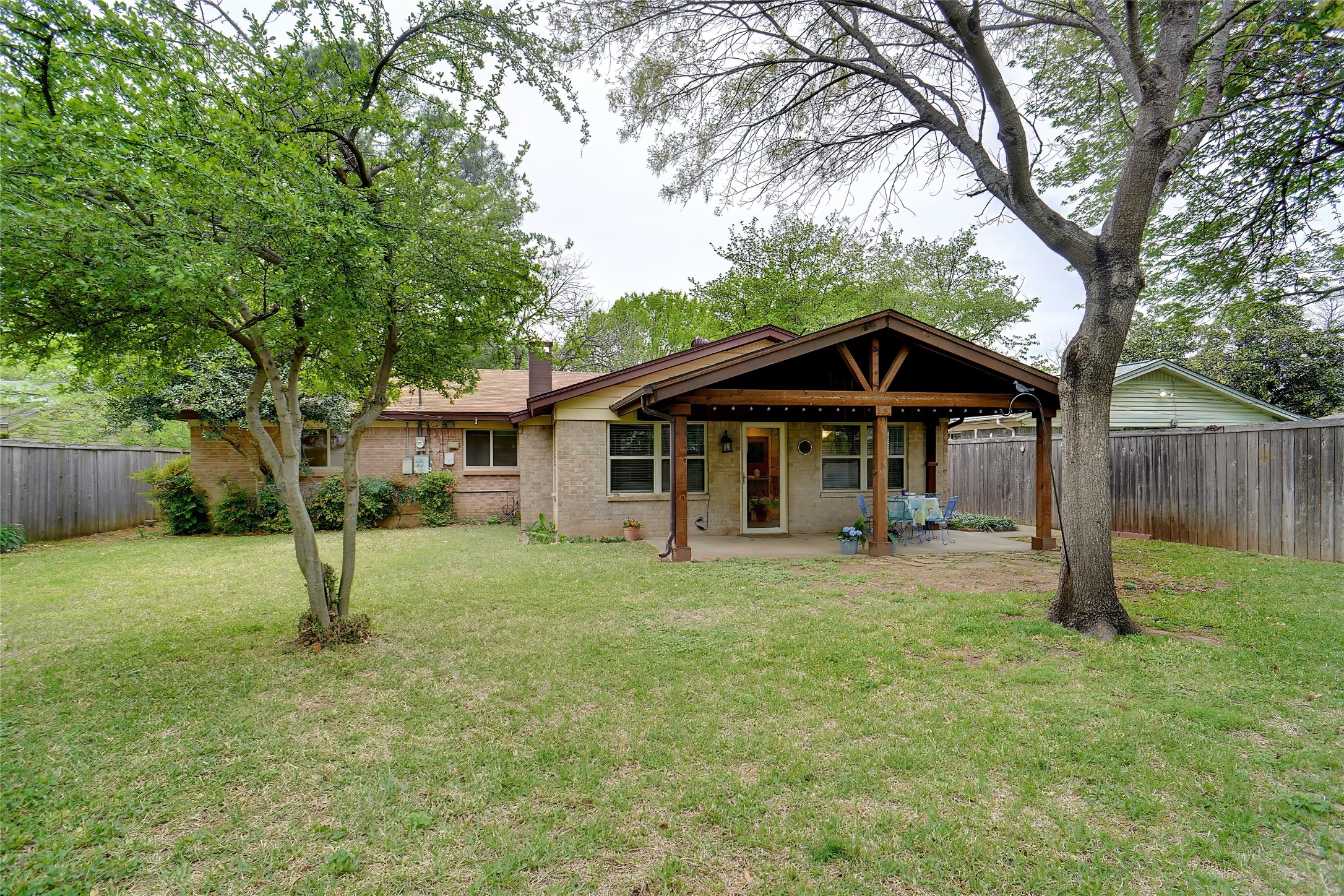 505 Oakwood Drive , Euless, TX, 76040 | 20884809 | Realty Texas LLC