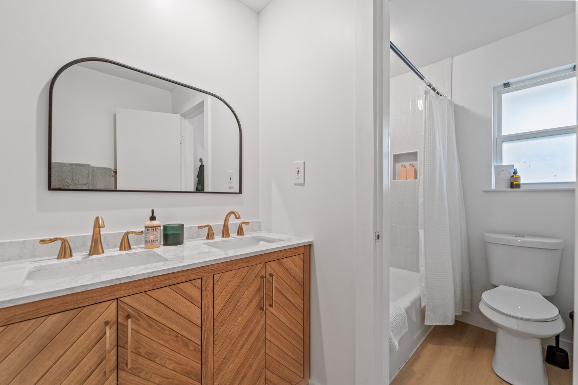 2717 Saint Edwards Circle A , Austin, TX, 78704 | 2213780 | Realty Texas LLC