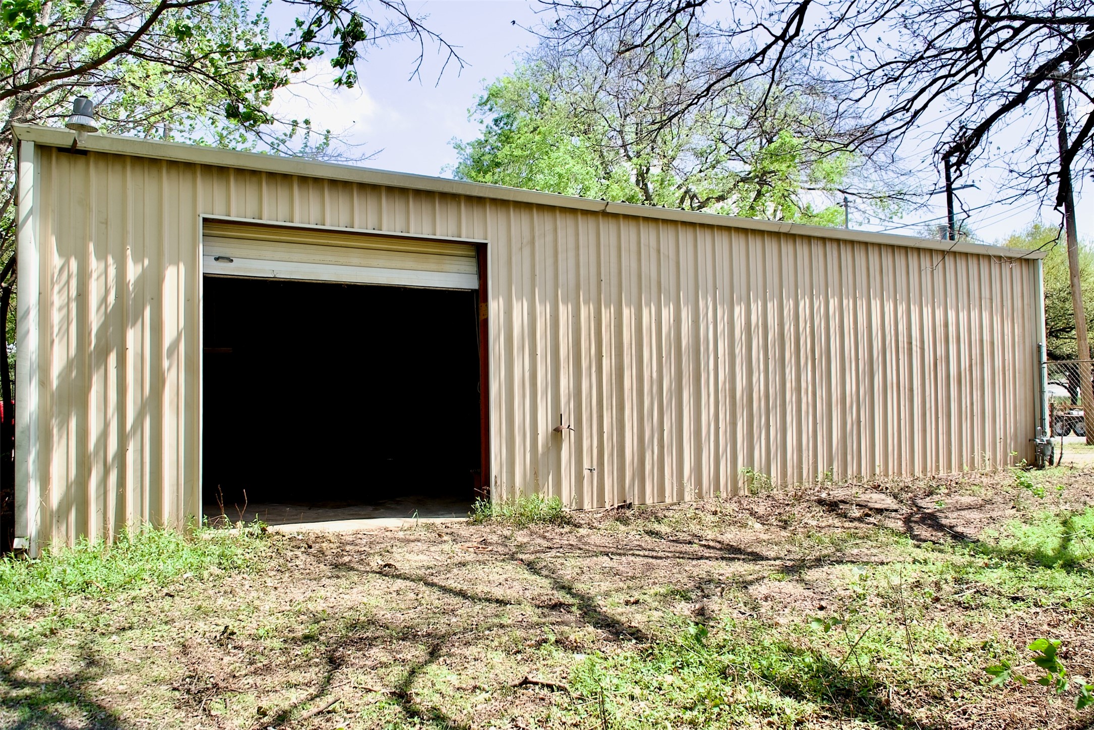 203 W Pembroke Avenue , Dallas, TX, 75208 | 20886615 | Realty Texas LLC