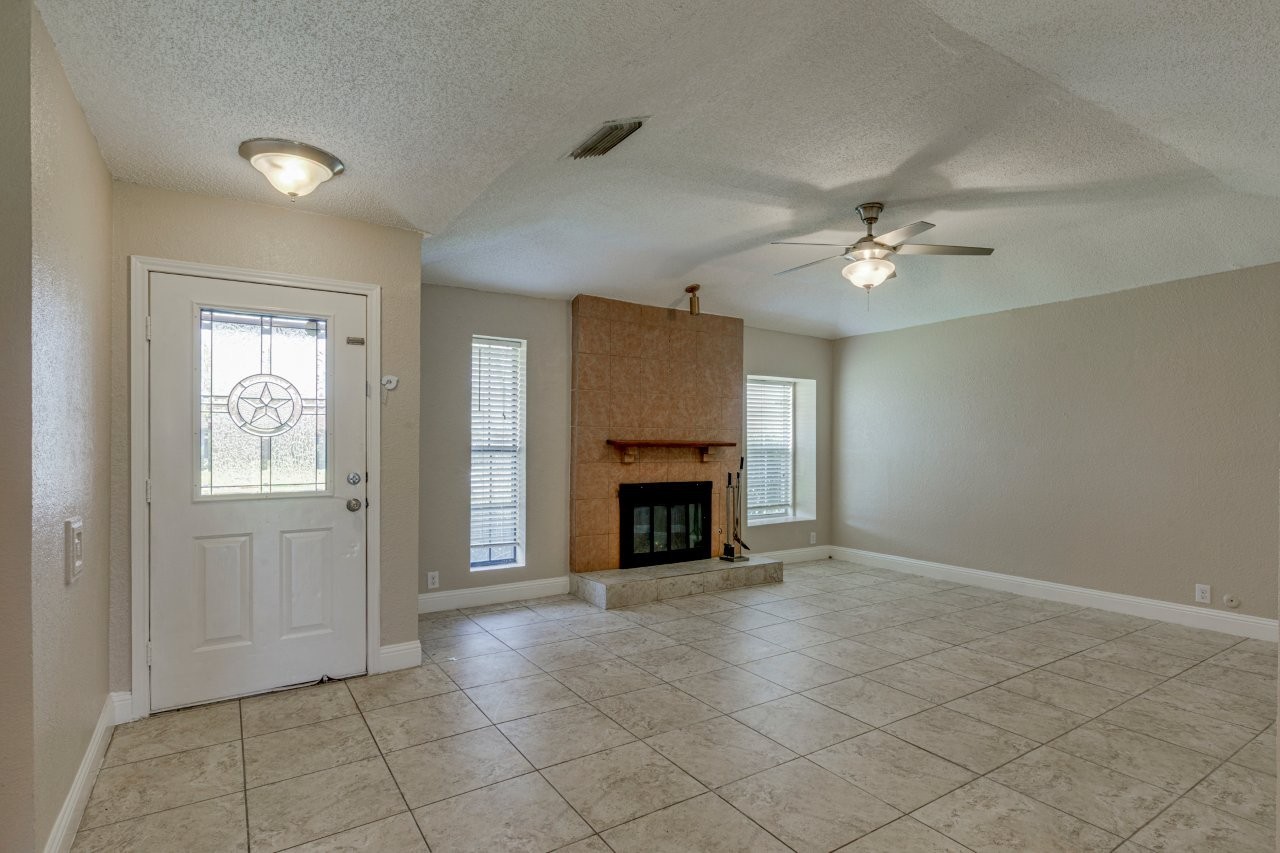1324 Virgie Joe Drive , Mesquite, TX, 75149 | 20886785 | Realty Texas LLC