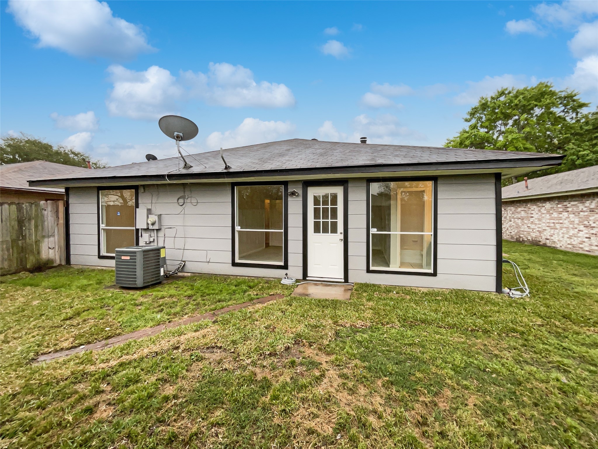 7715 Loro Linda Drive , Houston, TX, 77083 | 93922368 | Realty Texas LLC