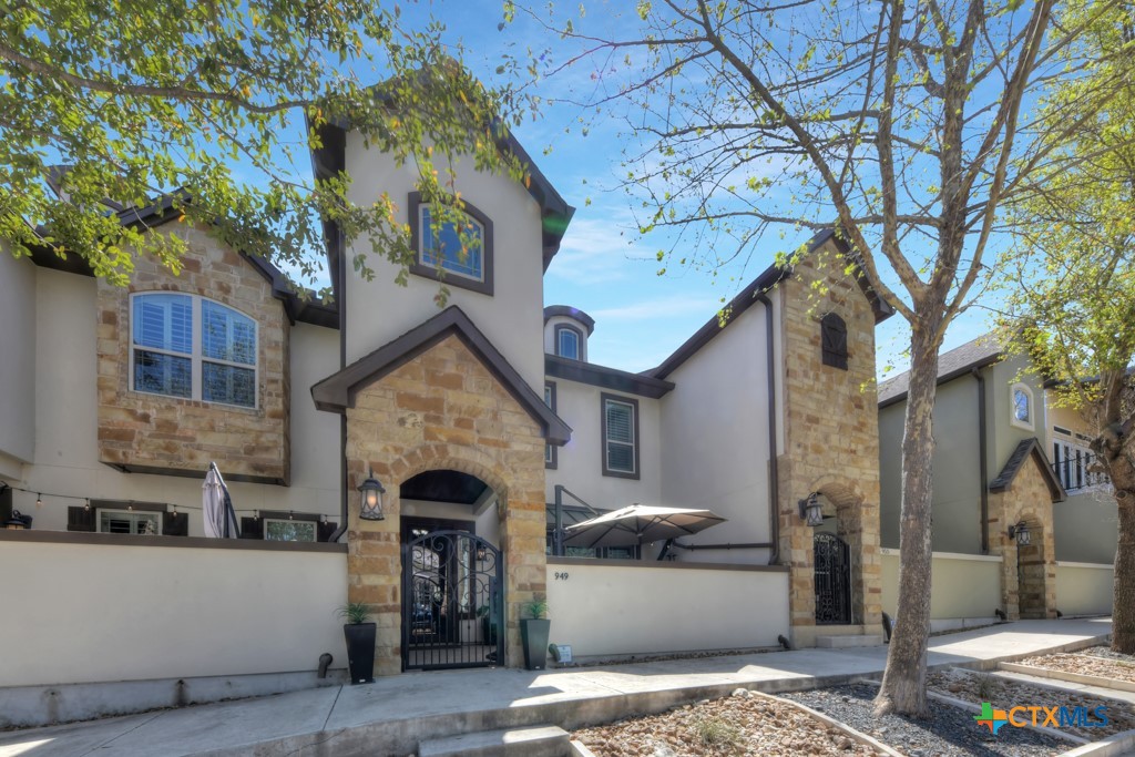 949 N Academy Avenue , New Braunfels, TX, 78130 | 574891 | Realty Texas LLC