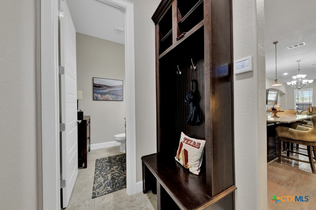 949 N Academy Avenue , New Braunfels, TX, 78130 | 574891 | Realty Texas LLC