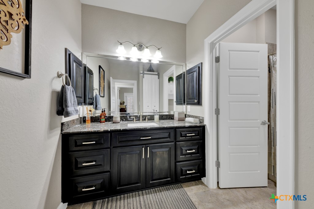 949 N Academy Avenue , New Braunfels, TX, 78130 | 574891 | Realty Texas LLC