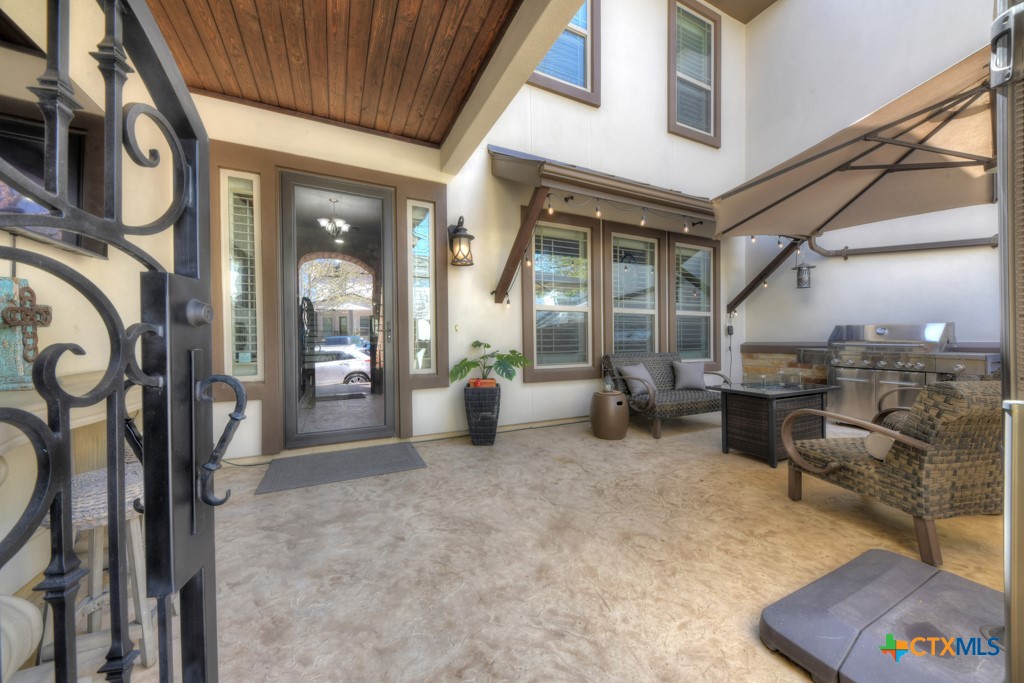 949 N Academy Avenue , New Braunfels, TX, 78130 | 574891 | Realty Texas LLC
