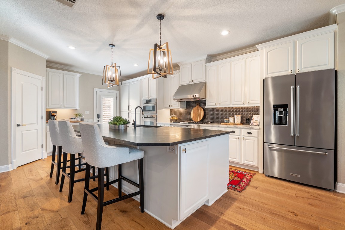 11700 Eagles Glen Drive , Austin, TX, 78732 | 7291728 | Realty Texas LLC