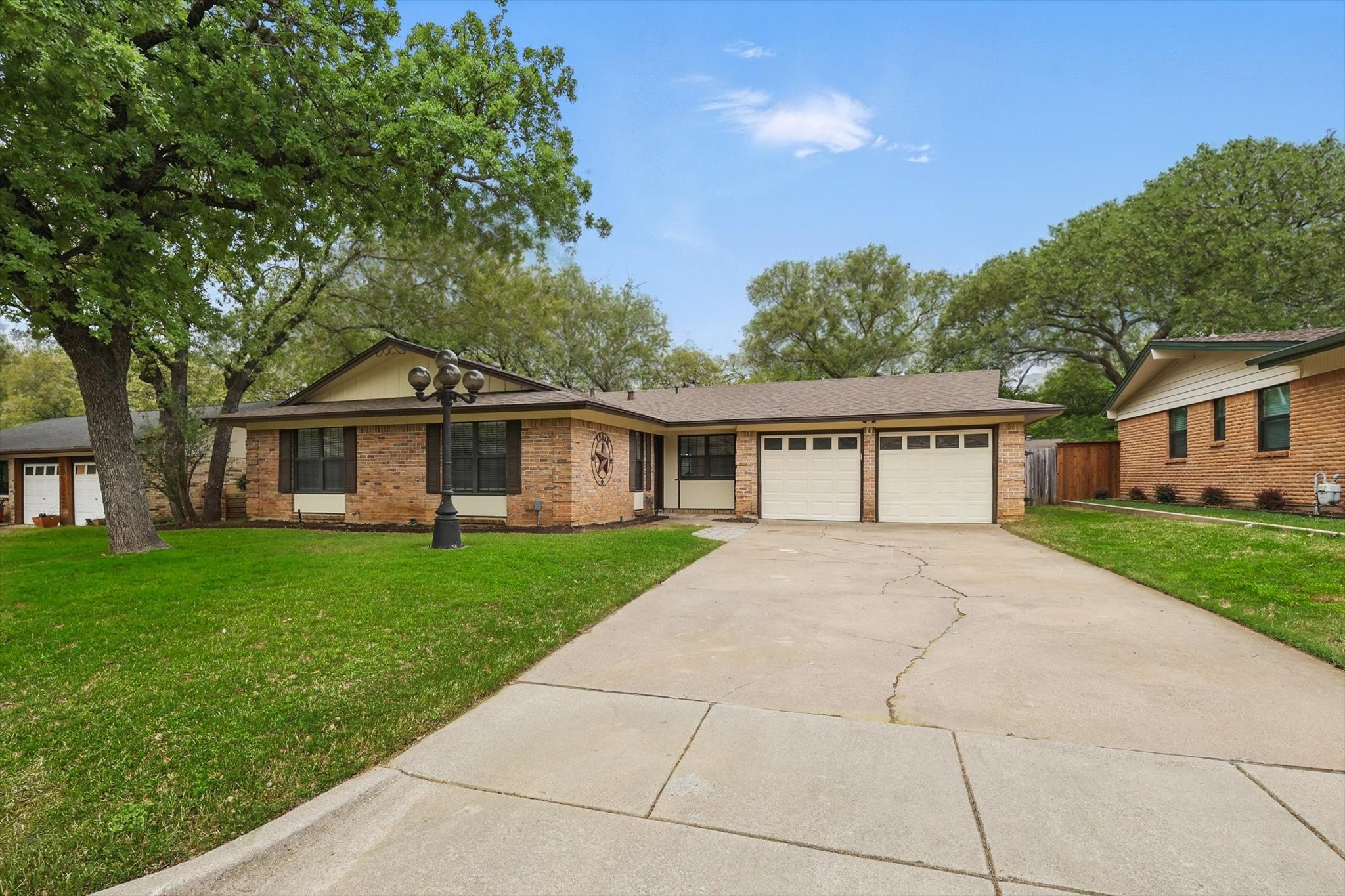 76 Stonegate Drive , Bedford, TX, 76022 | 20887130 | Realty Texas LLC