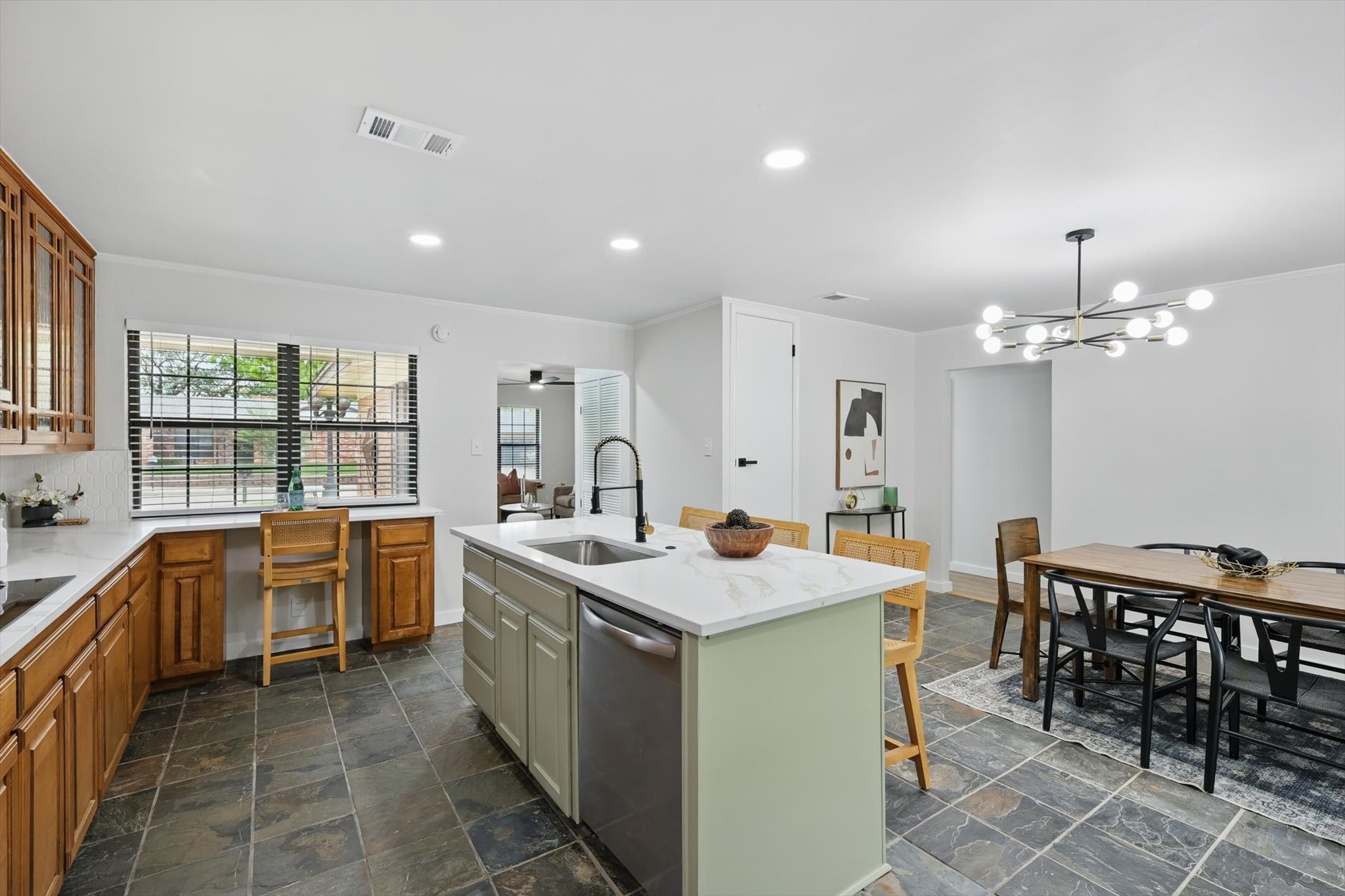 76 Stonegate Drive , Bedford, TX, 76022 | 20887130 | Realty Texas LLC