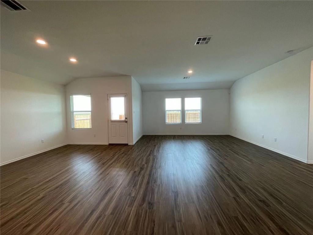 211 Coventry Drive , Hutto, TX, 78634 | 3691930 | Realty Texas LLC