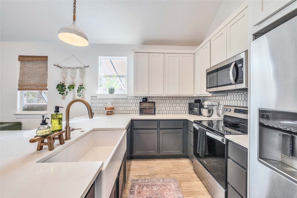 15 Sweetwater Circle , Wimberley, TX, 78676 | 9561702 | Realty Texas LLC
