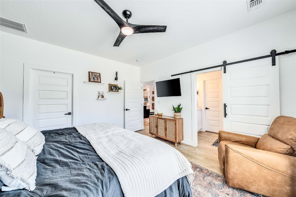 15 Sweetwater Circle , Wimberley, TX, 78676 | 9561702 | Realty Texas LLC