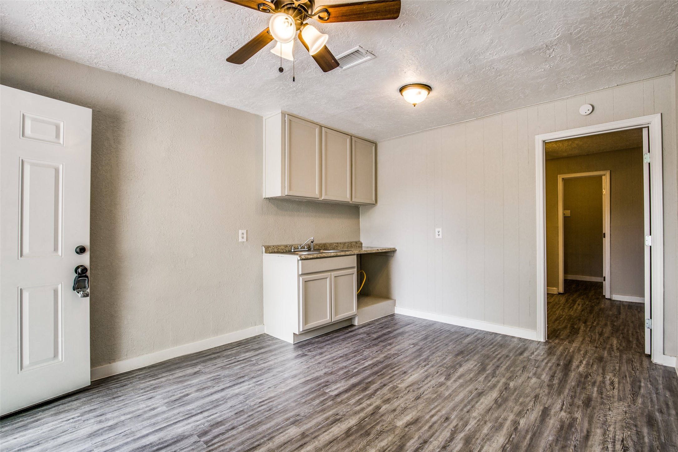 4820 Oak Ave Street 6 , Pasadena, TX, 77503 | 92724586 | Realty Texas LLC