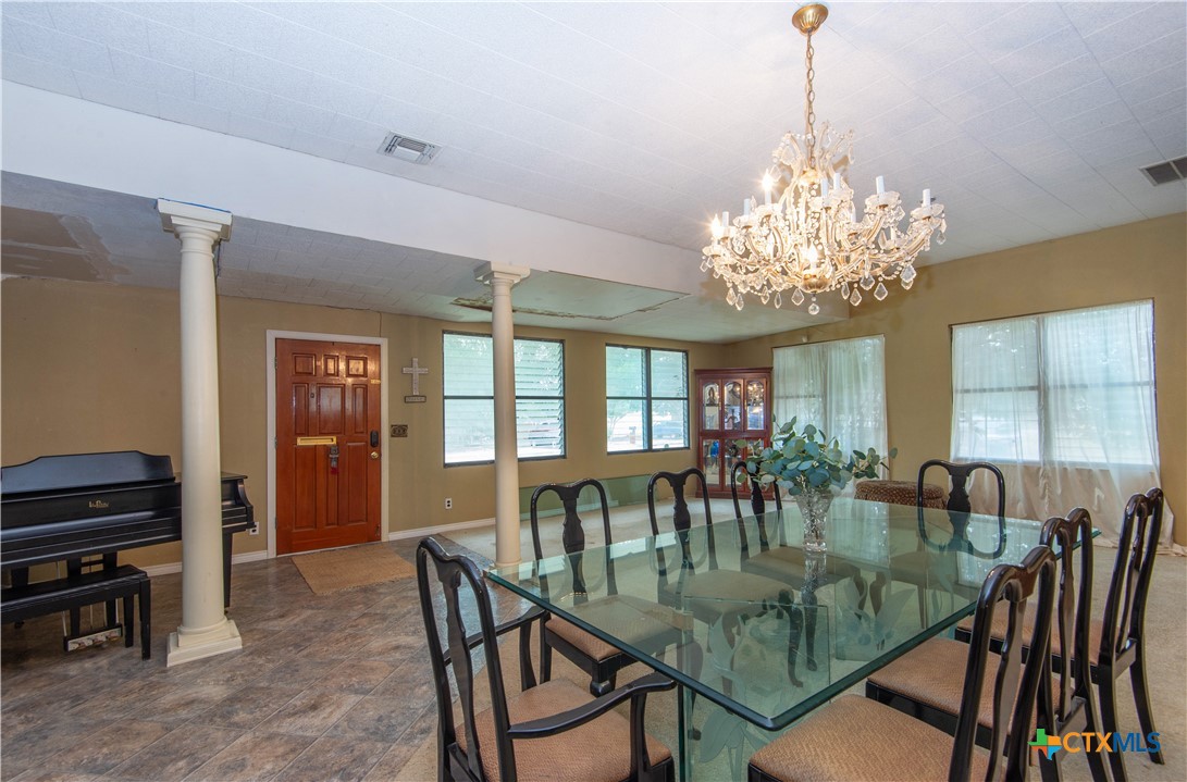 109 S Monroe Street , McGregor, TX, 76657 | 574935 | Realty Texas LLC