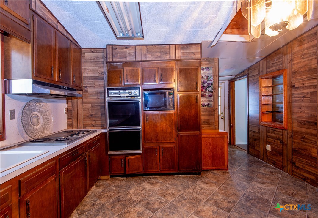 109 S Monroe Street , McGregor, TX, 76657 | 574935 | Realty Texas LLC