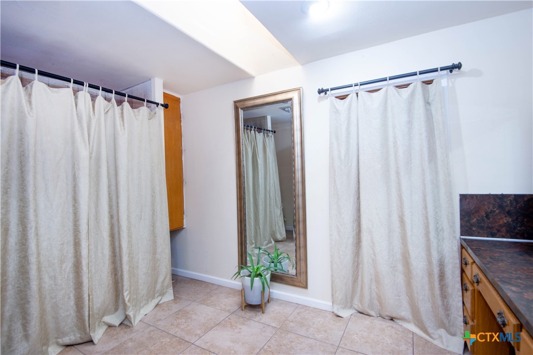 109 S Monroe Street , McGregor, TX, 76657 | 574935 | Realty Texas LLC