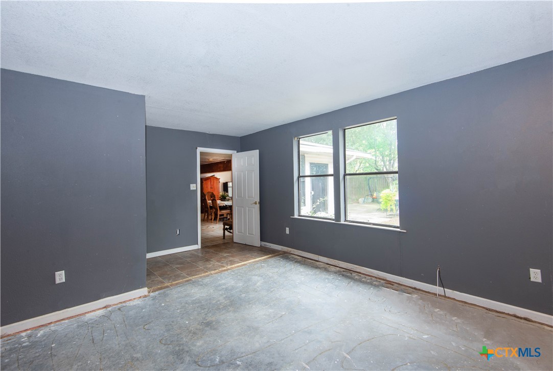 109 S Monroe Street , McGregor, TX, 76657 | 574935 | Realty Texas LLC