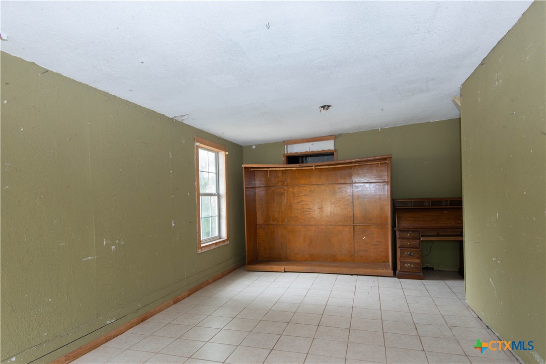 109 S Monroe Street , McGregor, TX, 76657 | 574935 | Realty Texas LLC