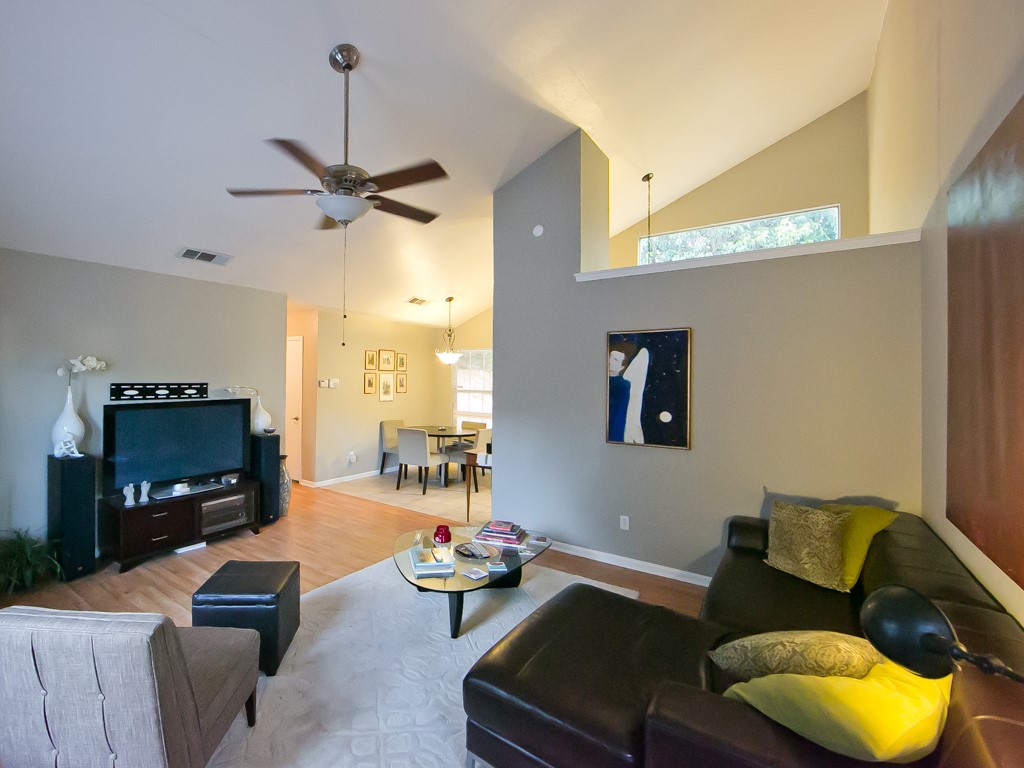 3304 S Oak Drive B , Austin, TX, 78704 | 5377890 | Realty Texas LLC