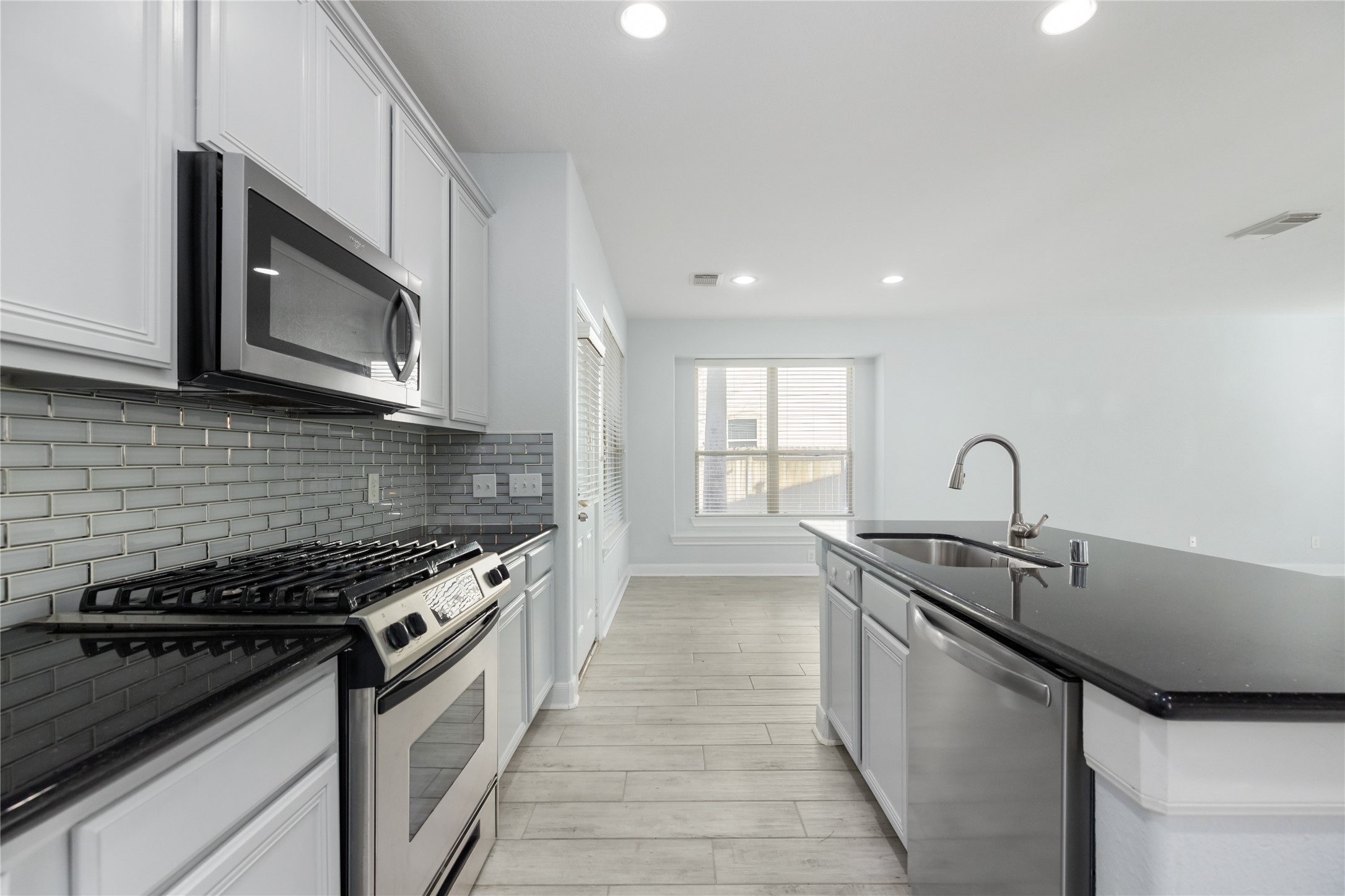 90 Panterra Way , The Woodlands, TX, 77382 | 54218715 | Realty Texas LLC