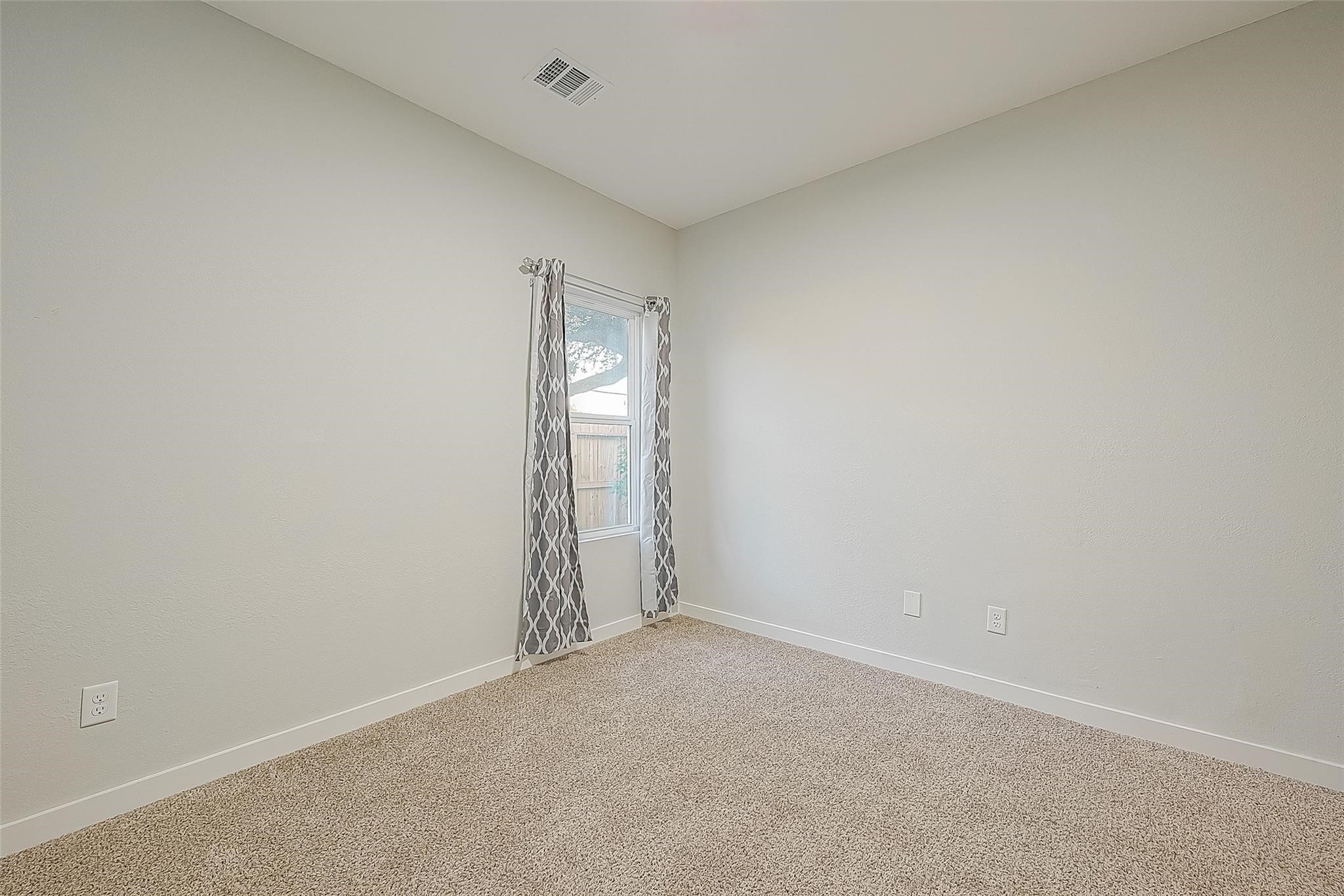 336 De Haven Street , Houston, TX, 77029 | 13102571 | Realty Texas LLC