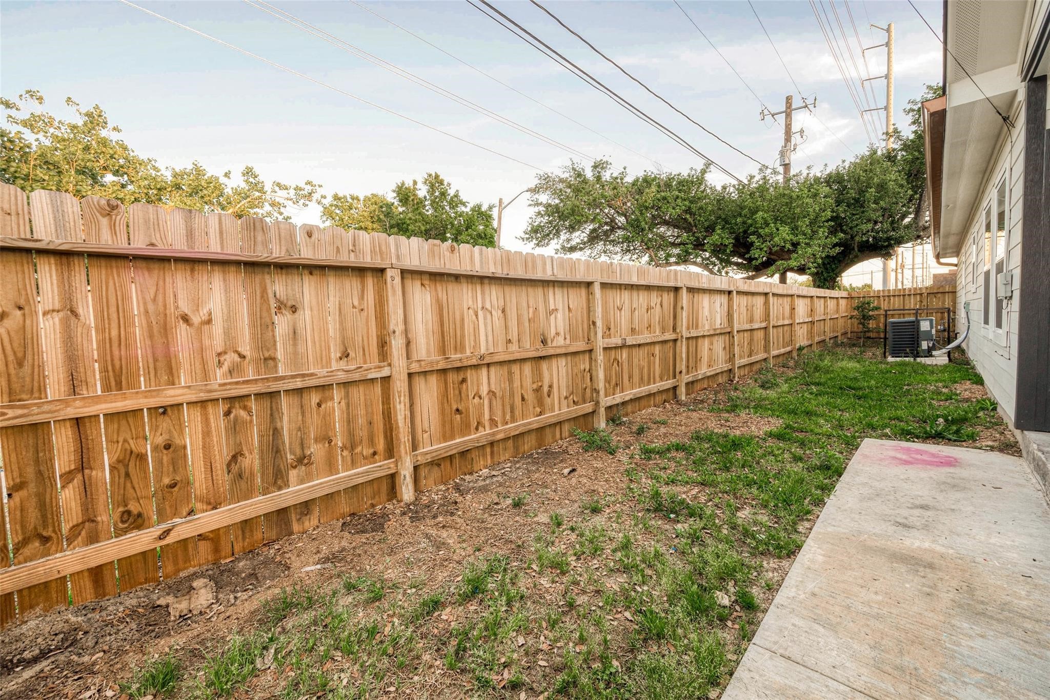 336 De Haven Street , Houston, TX, 77029 | 13102571 | Realty Texas LLC