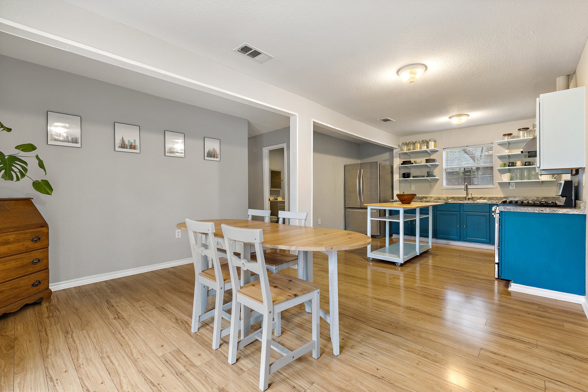 4131 Odessa Street , Dallas, TX, 75212 | 20888976 | Realty Texas LLC