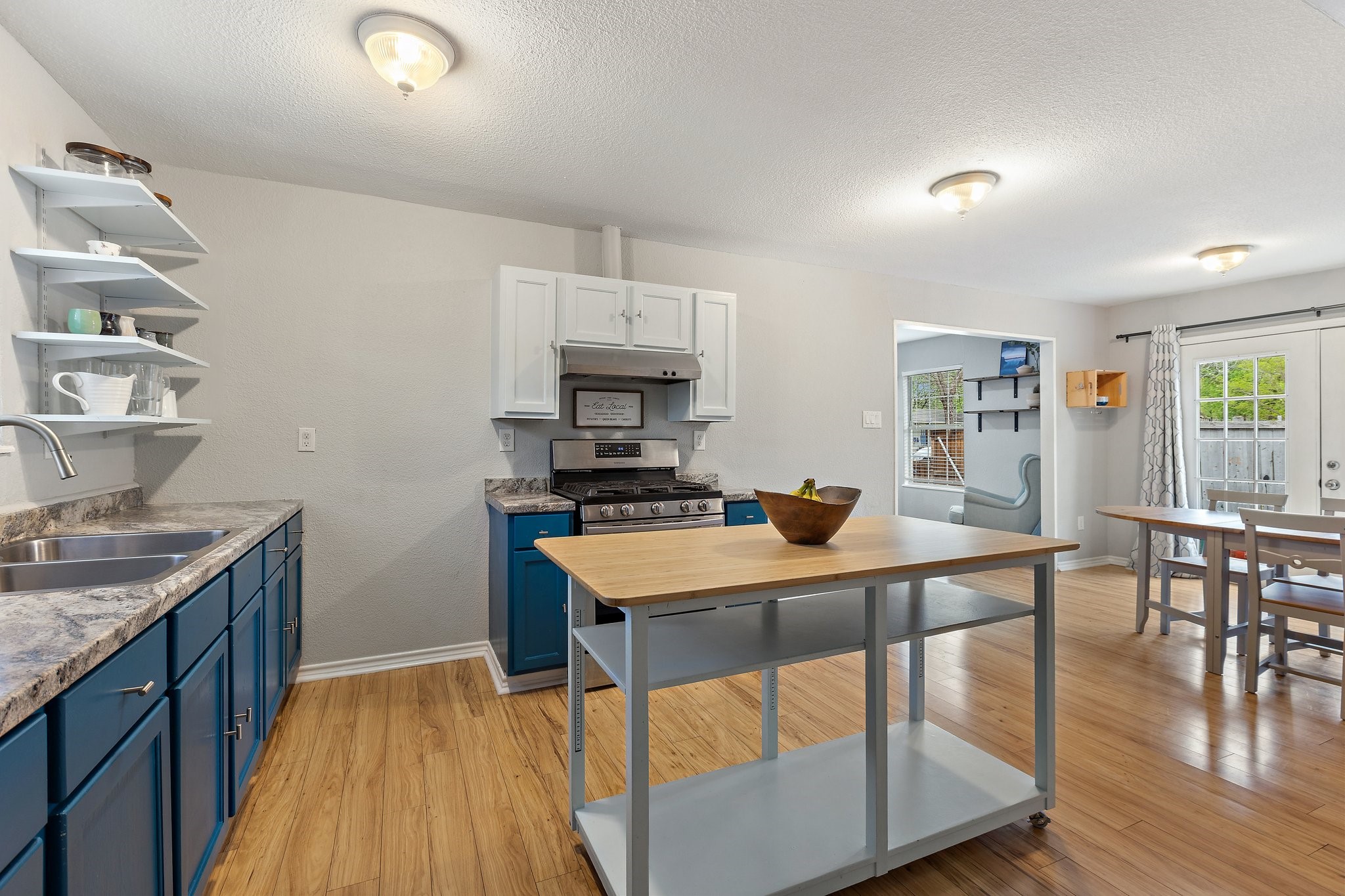 4131 Odessa Street , Dallas, TX, 75212 | 20888976 | Realty Texas LLC