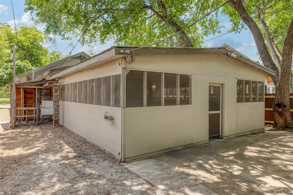 2318 Willow Street A,Austin, TX 78702
