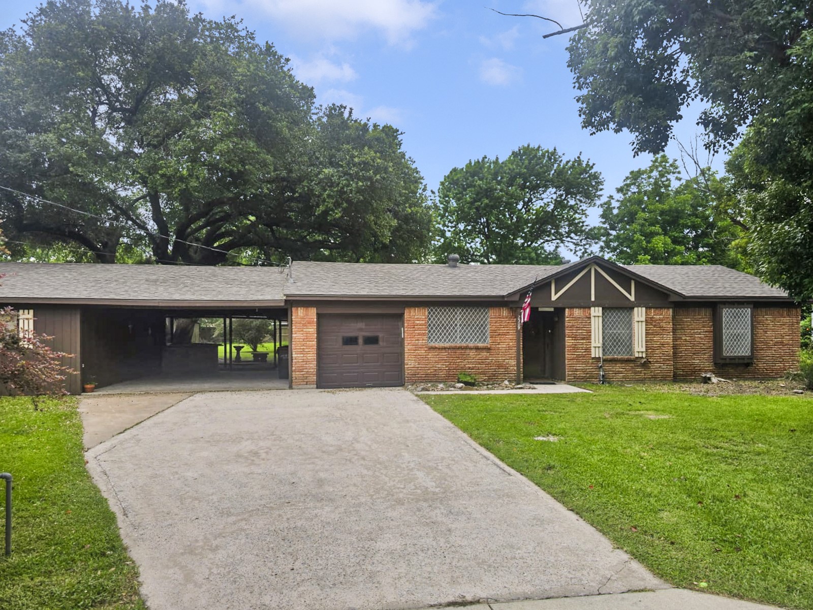 2509 Bayou Avenue , Baytown, TX, 77520 | 88110600 | Realty Texas LLC