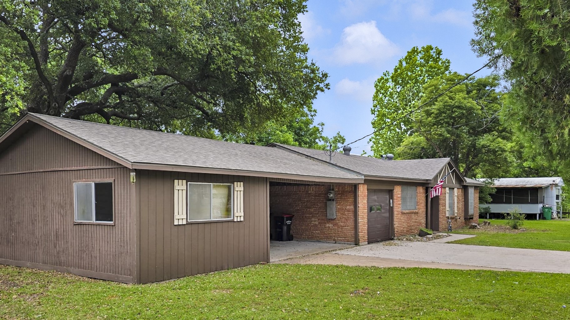 2509 Bayou Avenue , Baytown, TX, 77520 | 88110600 | Realty Texas LLC