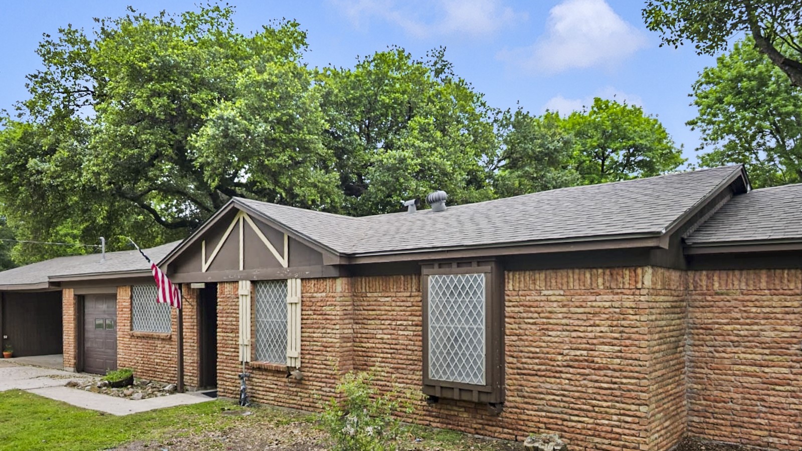 2509 Bayou Avenue , Baytown, TX, 77520 | 88110600 | Realty Texas LLC