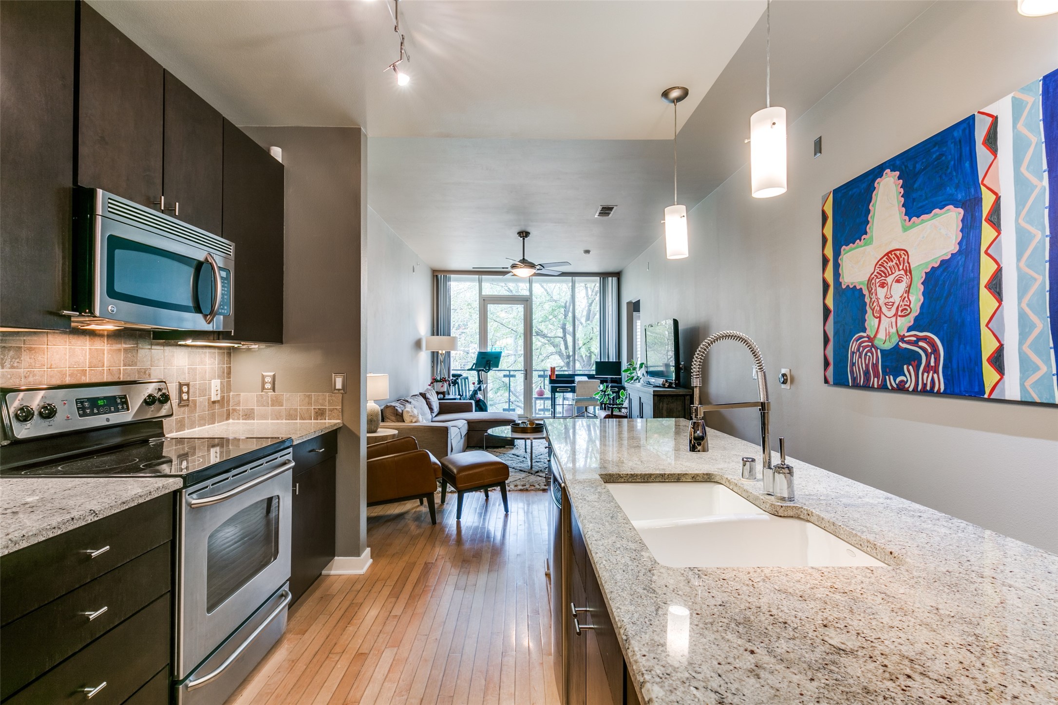 2950 Mckinney Avenue 211 , Dallas, TX, 75204 | 20890050 | Realty Texas LLC
