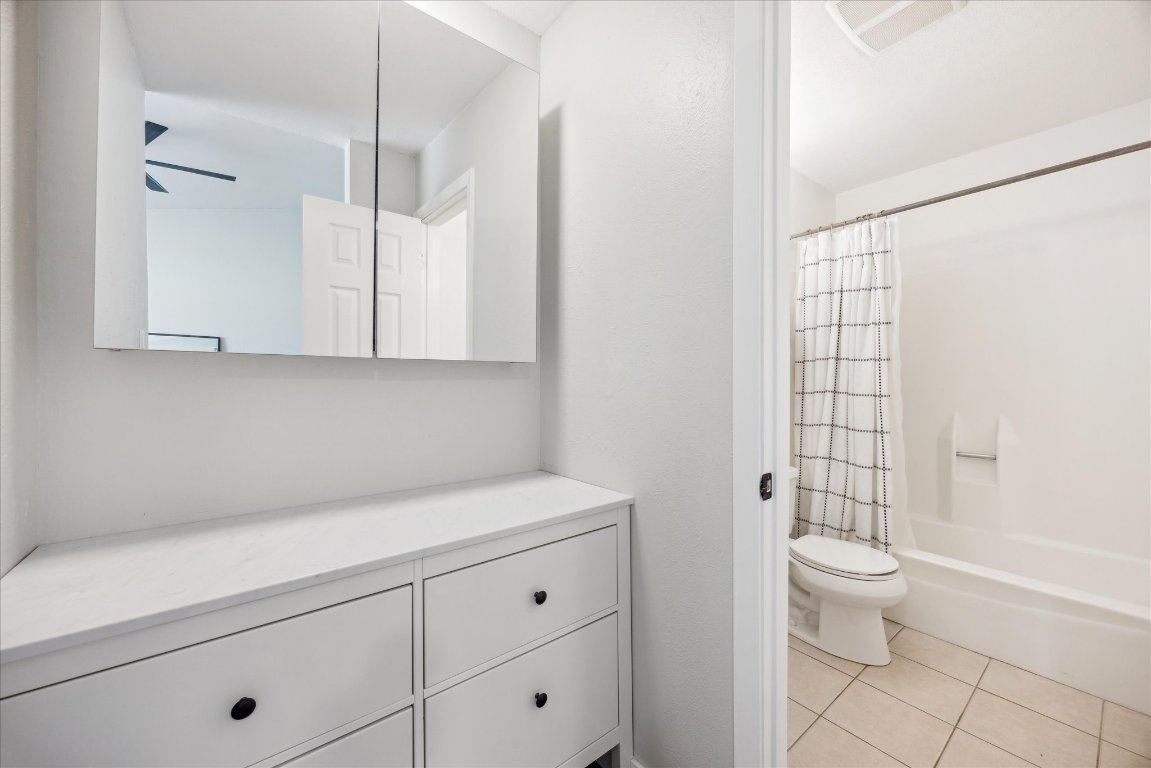 8900 Parkfield Drive B , Austin, TX, 78758 | 2476358 | Realty Texas LLC