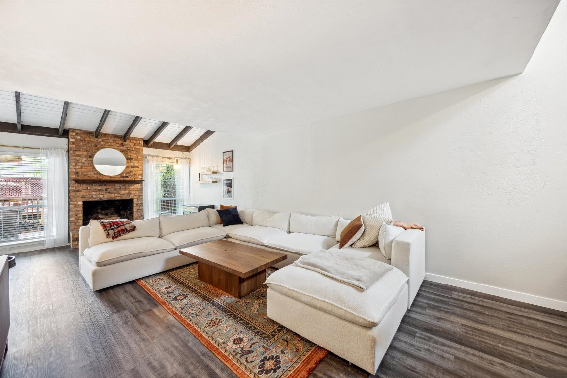 8900 Parkfield Drive B , Austin, TX, 78758 | 2476358 | Realty Texas LLC