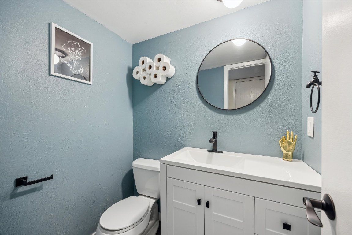 8900 Parkfield Drive B , Austin, TX, 78758 | 2476358 | Realty Texas LLC