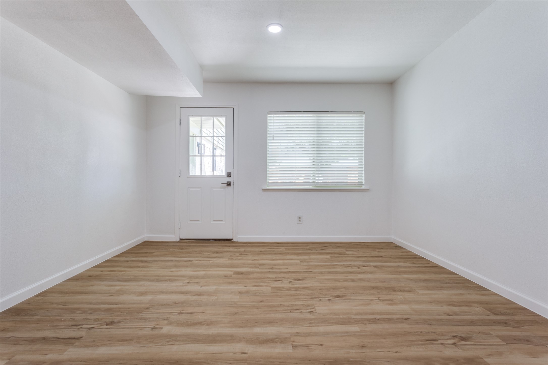 1614 Kingsbridge Drive , Garland, TX, 75044 | 20889727 | Realty Texas LLC
