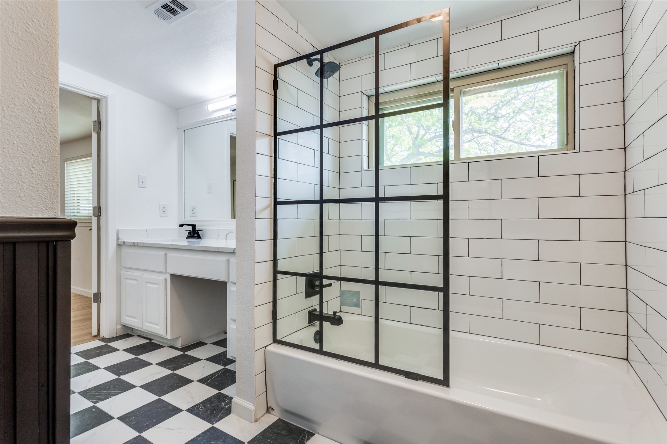 1614 Kingsbridge Drive , Garland, TX, 75044 | 20889727 | Realty Texas LLC