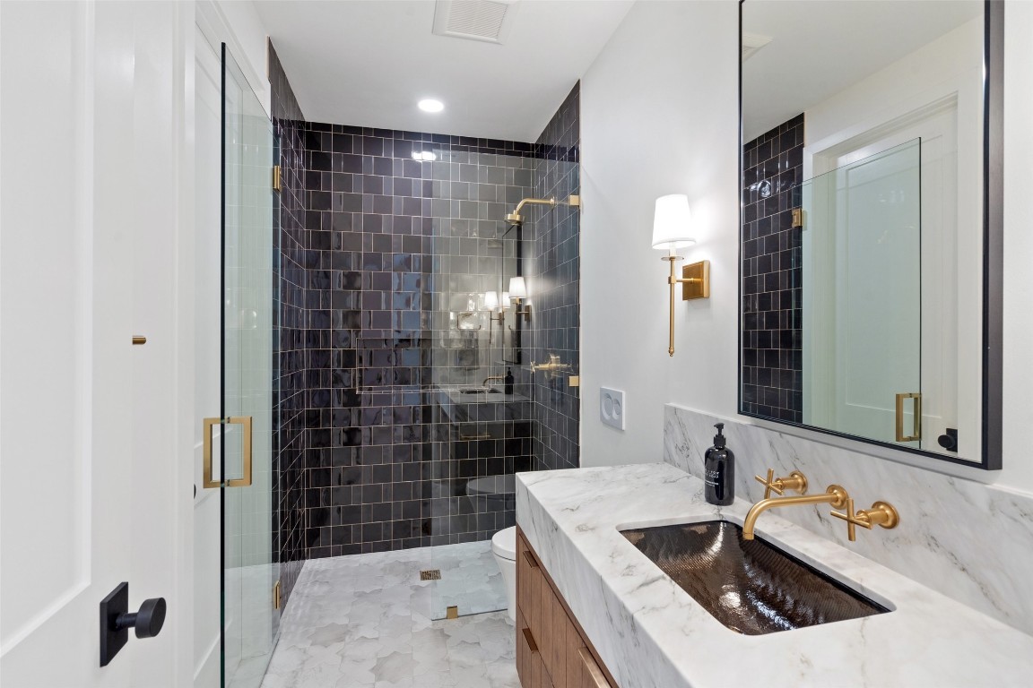 1106 W Monroe Street , Austin, TX, 78704 | 7408168 | Realty Texas LLC